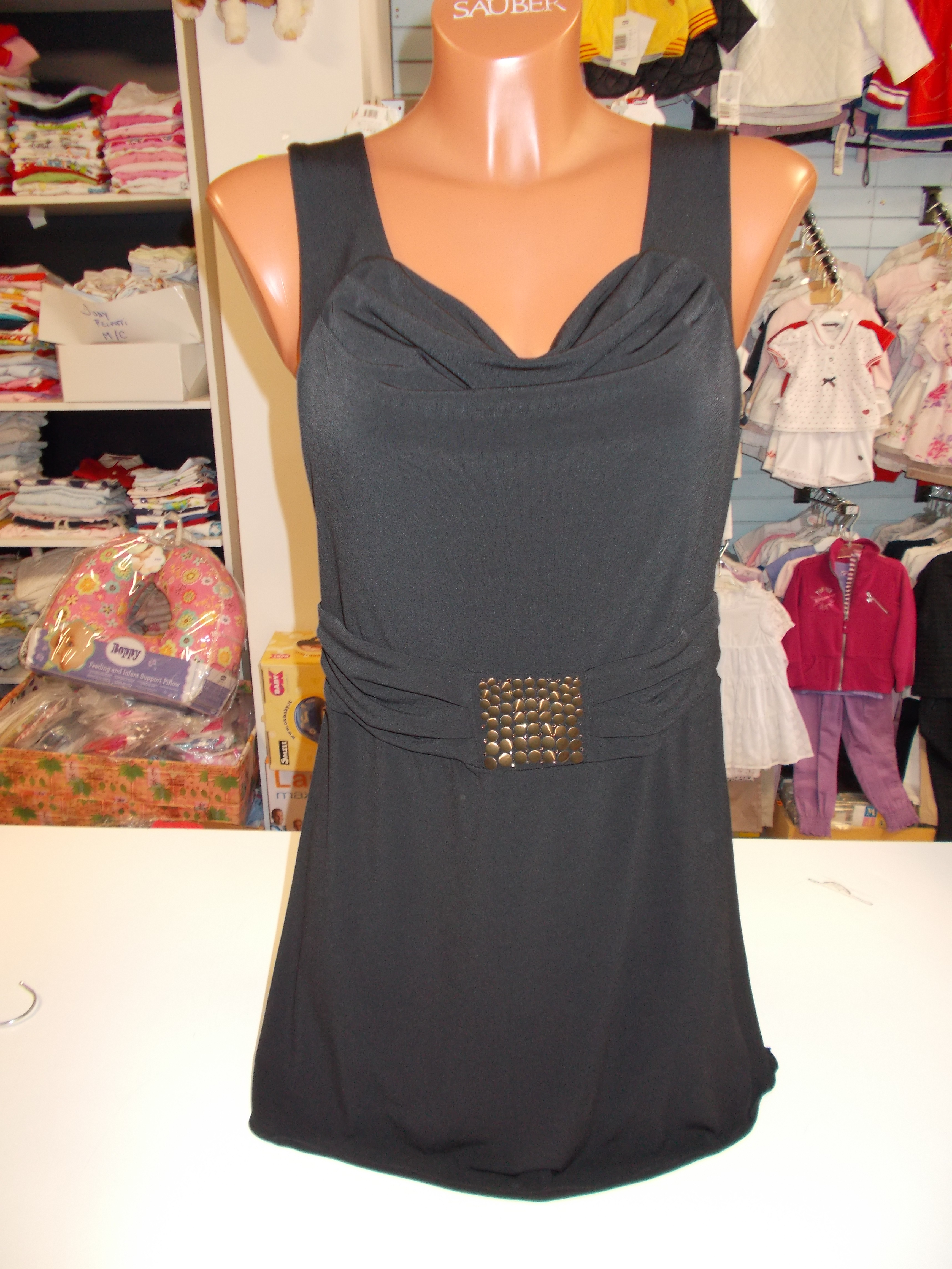 ABITO SMANICATO NERO La Sanitaria di Barco Mariangela